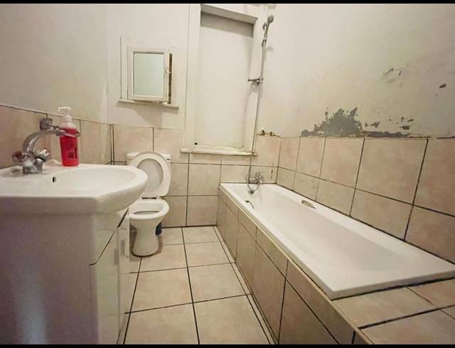 12 BEDROOM HOUSE FOR SALE IN BOKSBURG NORTH